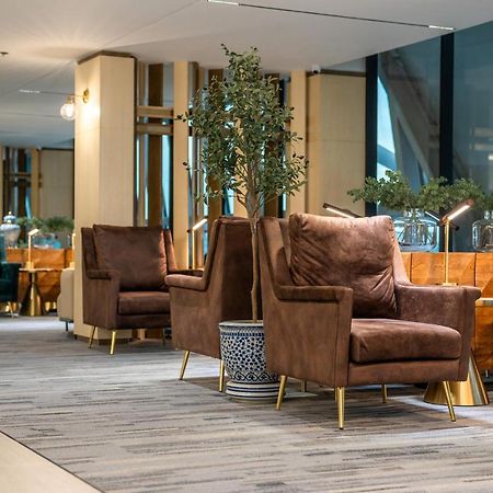 The Coral Cosmo Lounge Concourse C - Airport Lounge Service - International Transit Area - 6 Hours Stay Szamutprakan Kültér fotó