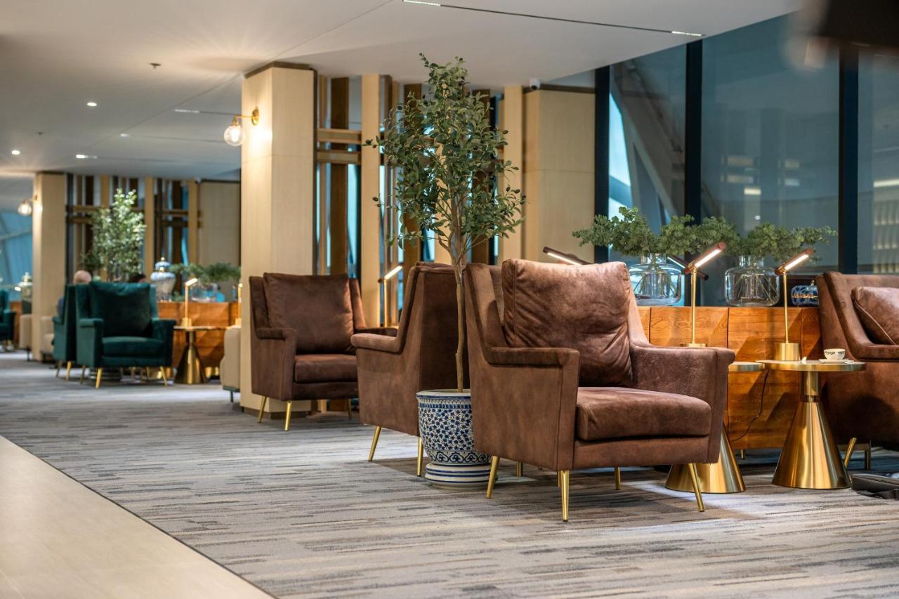 The Coral Cosmo Lounge Concourse C - Airport Lounge Service - International Transit Area - 6 Hours Stay Szamutprakan Kültér fotó
